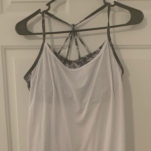 Gap Fit Exercise Tank with Built in Bra